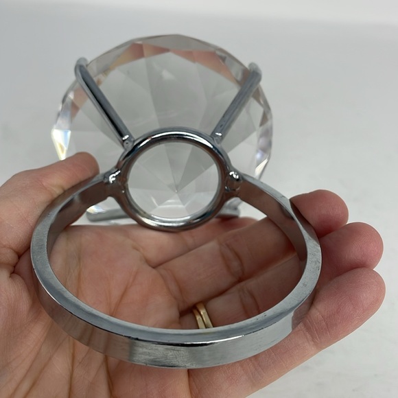 LARGE Sparkling Glass Diamond Ring Paperweight - Wedding Decoration - Picture 11 of 11
